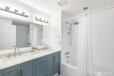4610 181st Place SW Lynnwood WA 98037