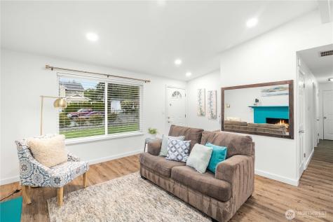 4610 181st Place SW Lynnwood WA 98037