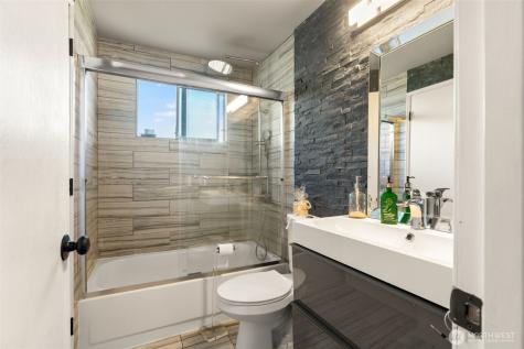 12737 NE 97th Place Kirkland WA 98033