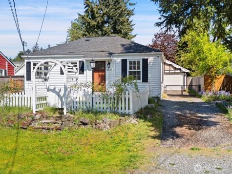 2947 38th Avenue NE Tacoma WA 98422