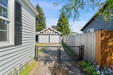 2947 38th Avenue NE Tacoma WA 98422