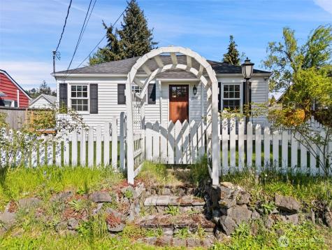 2947 38th Avenue NE Tacoma WA 98422