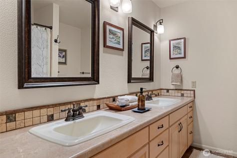 2315 Austin Lane Mount Vernon WA 98273