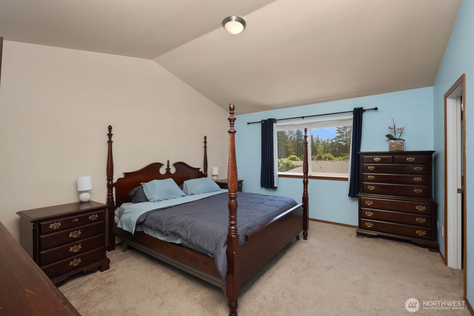 553 NE Nantucket Street Bremerton WA 98310