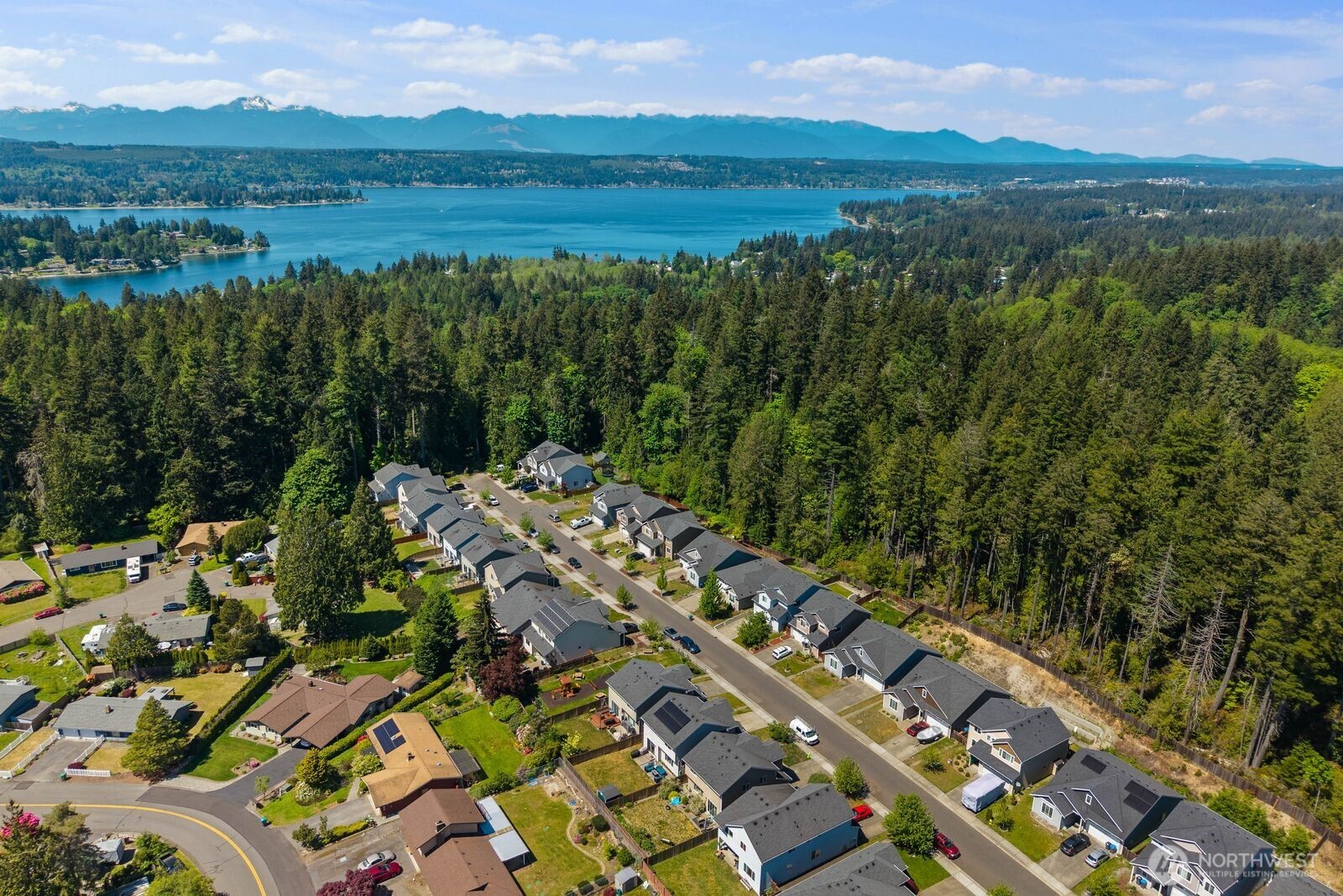 553 NE Nantucket Street Bremerton WA 98310