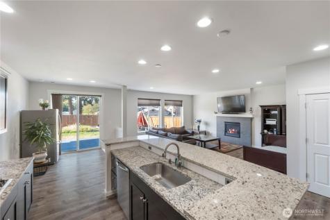 18918 105th Avenue E Puyallup WA 98374