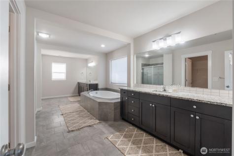 18918 105th Avenue E Puyallup WA 98374