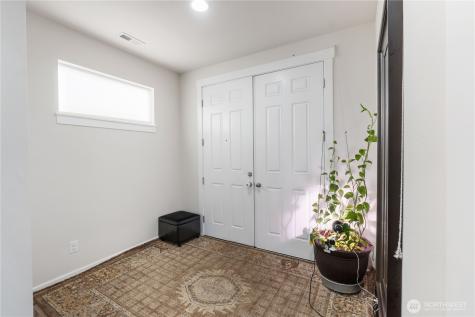 18918 105th Avenue E Puyallup WA 98374