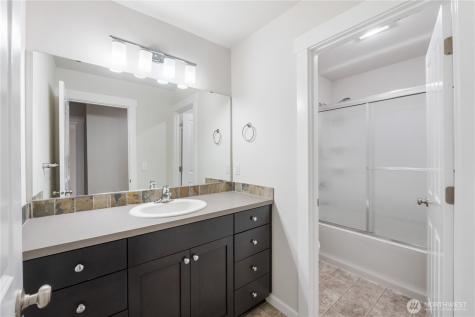 18918 105th Avenue E Puyallup WA 98374