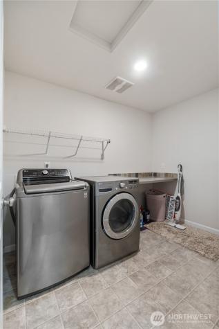 18918 105th Avenue E Puyallup WA 98374