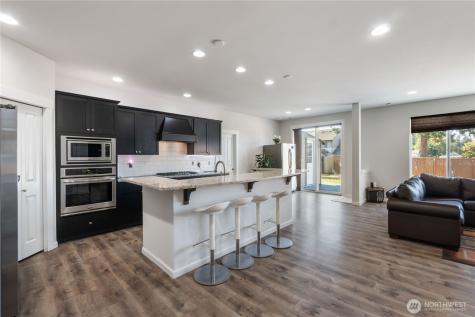18918 105th Avenue E Puyallup WA 98374