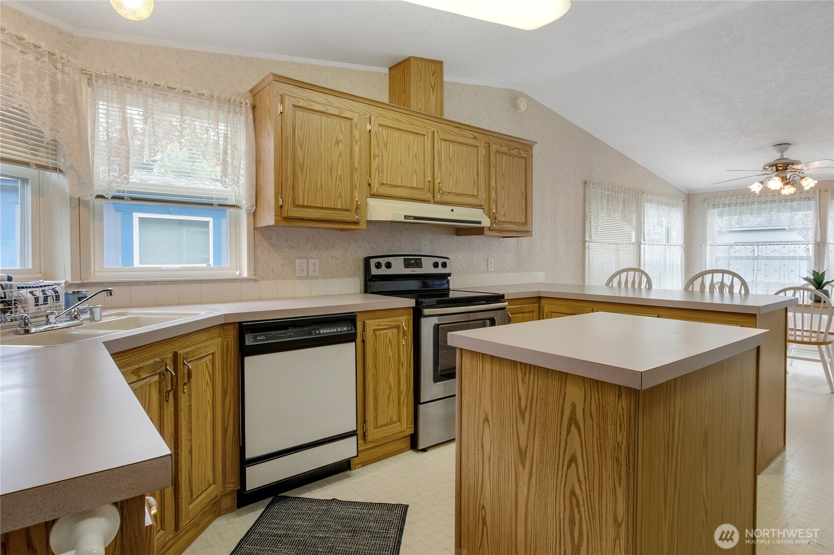 12512 152nd Street Court E Puyallup WA 98374