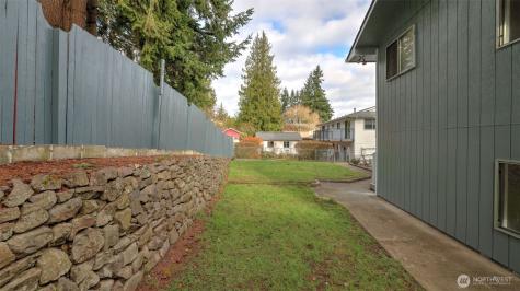 20527 132nd Avenue SE Kent WA 98042