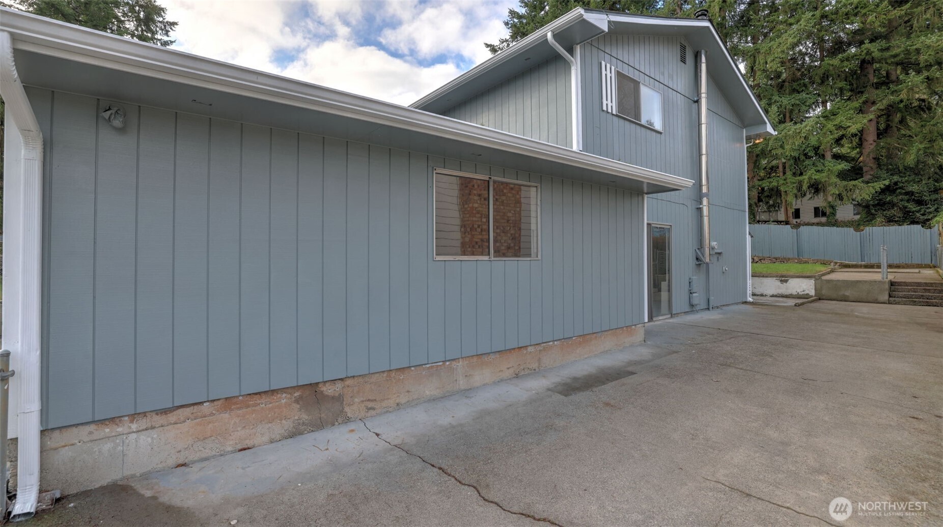 20527 132nd Avenue SE Kent WA 98042