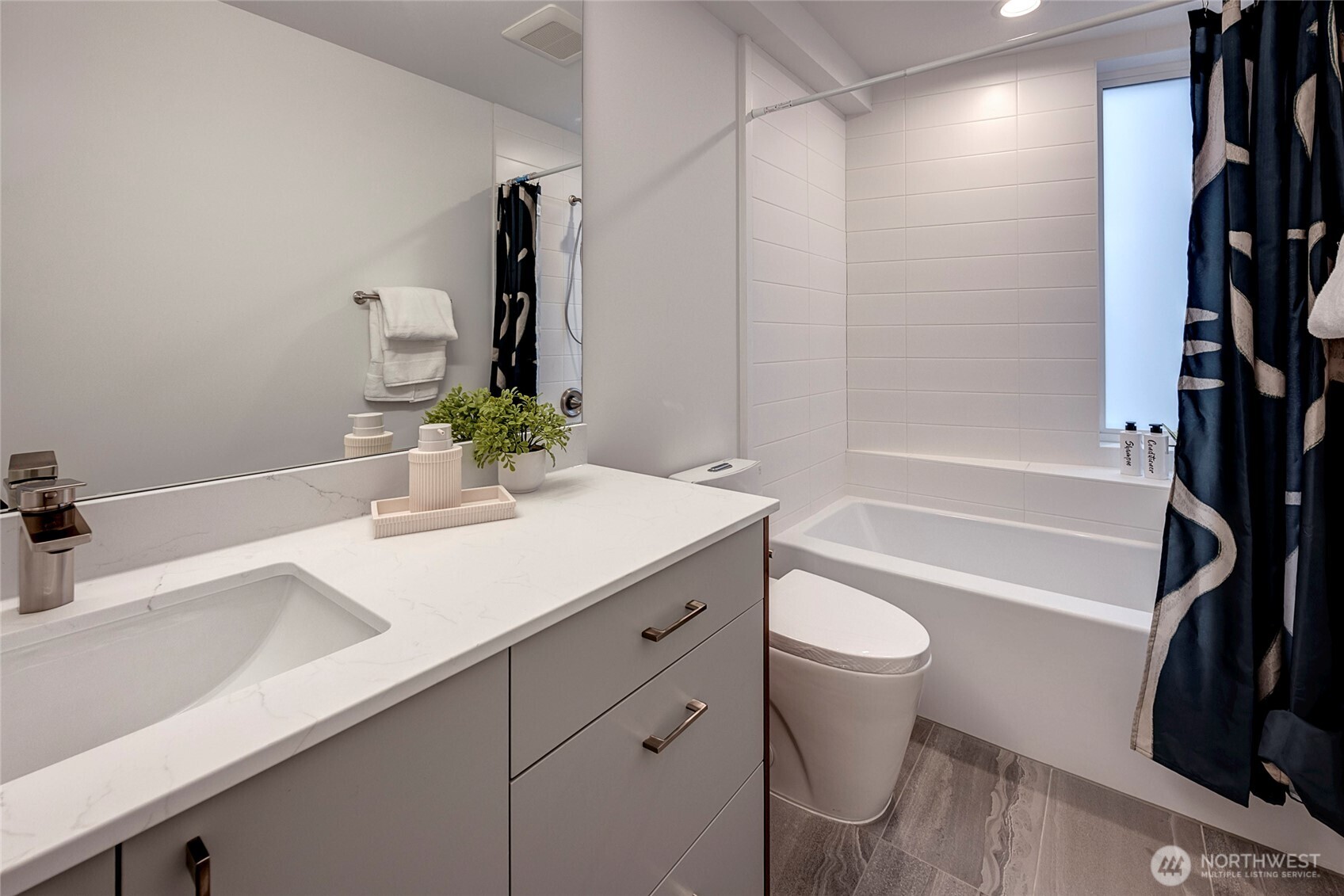 627 13th Avenue E Seattle WA 98102