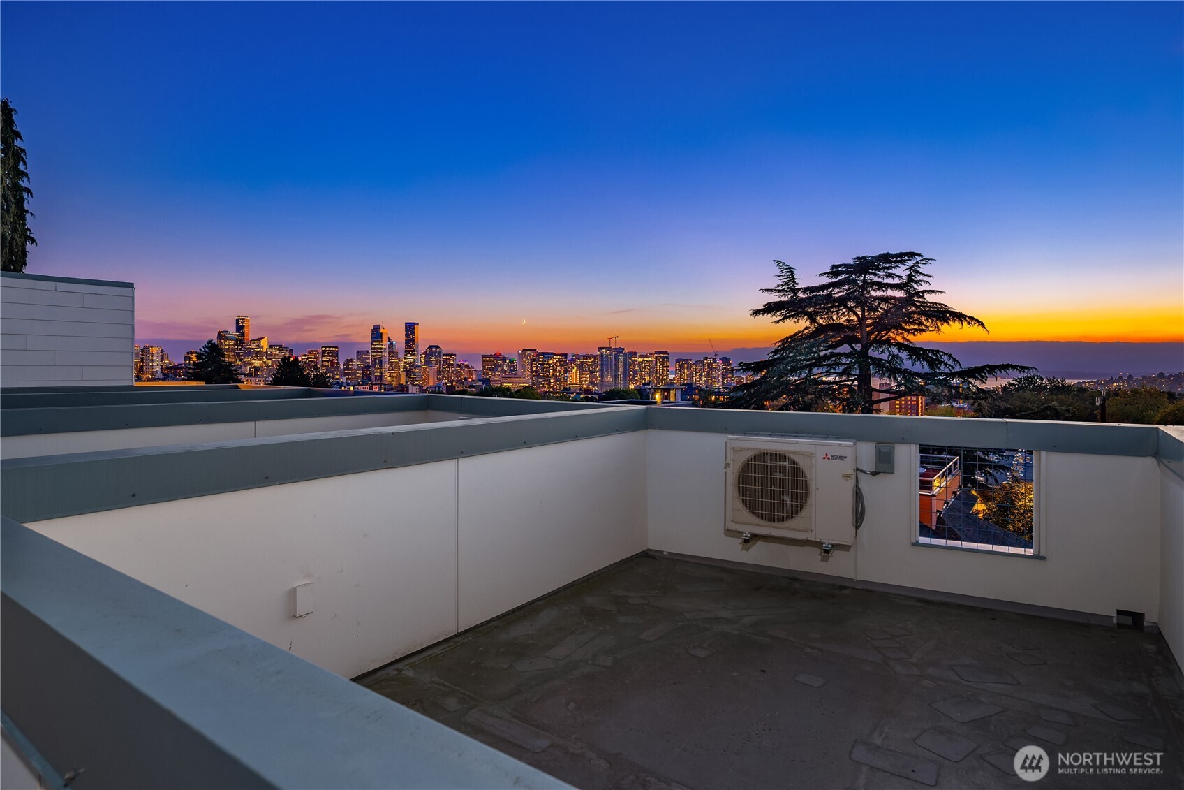 627 13th Avenue E Seattle WA 98102