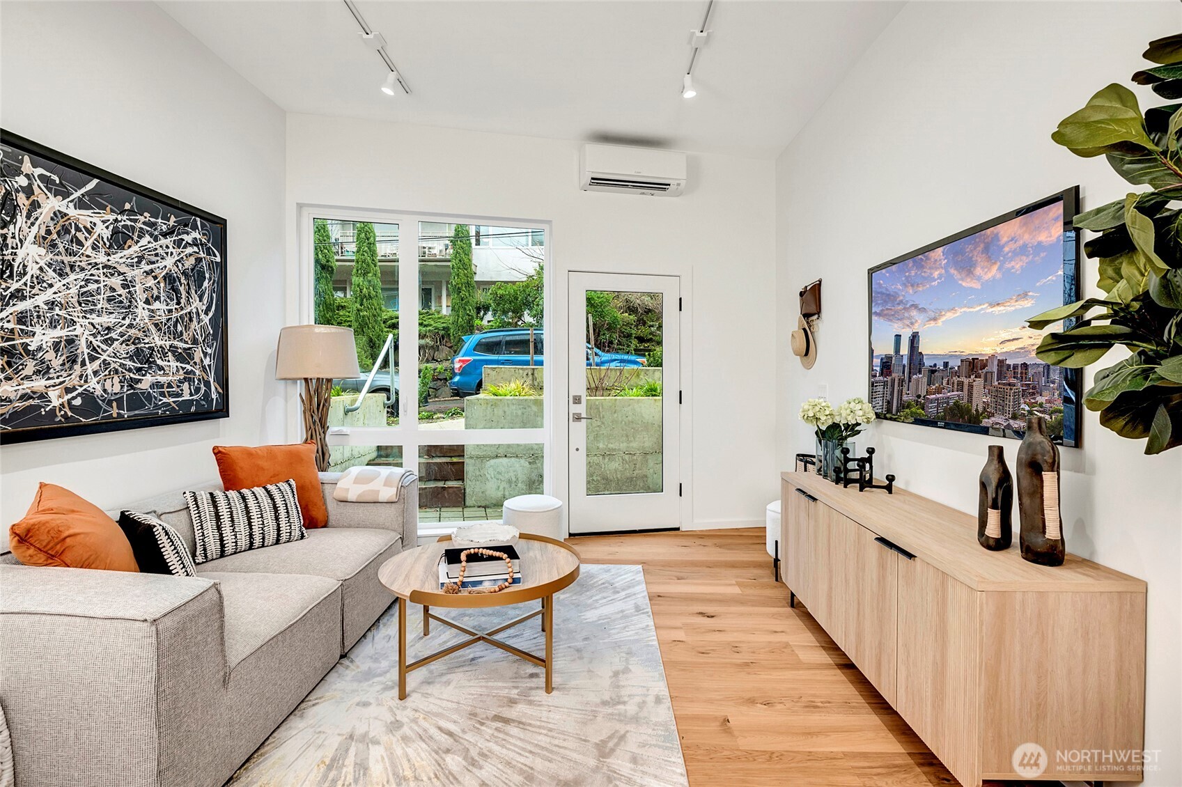 627 13th Avenue E Seattle WA 98102