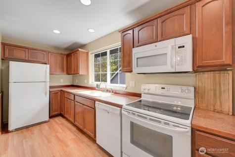 50 Rainier Lane Port Ludlow WA 98365