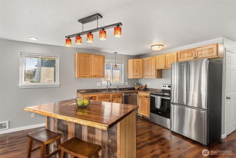 108 Lake Terrace Drive Mossyrock WA 98564