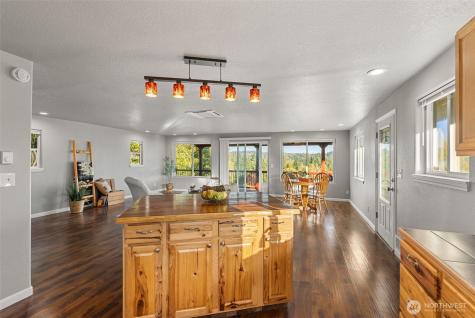 108 Lake Terrace Drive Mossyrock WA 98564