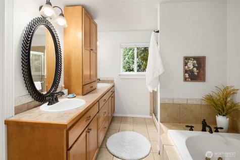 915 30th Avenue S Seattle WA 98144