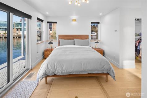 2309 N Northlake Way Seattle WA 98107