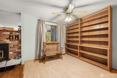 4617 200th Street SE Bothell WA 98012