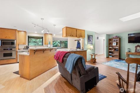 4617 200th Street SE Bothell WA 98012