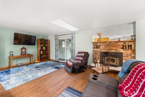 4617 200th Street SE Bothell WA 98012