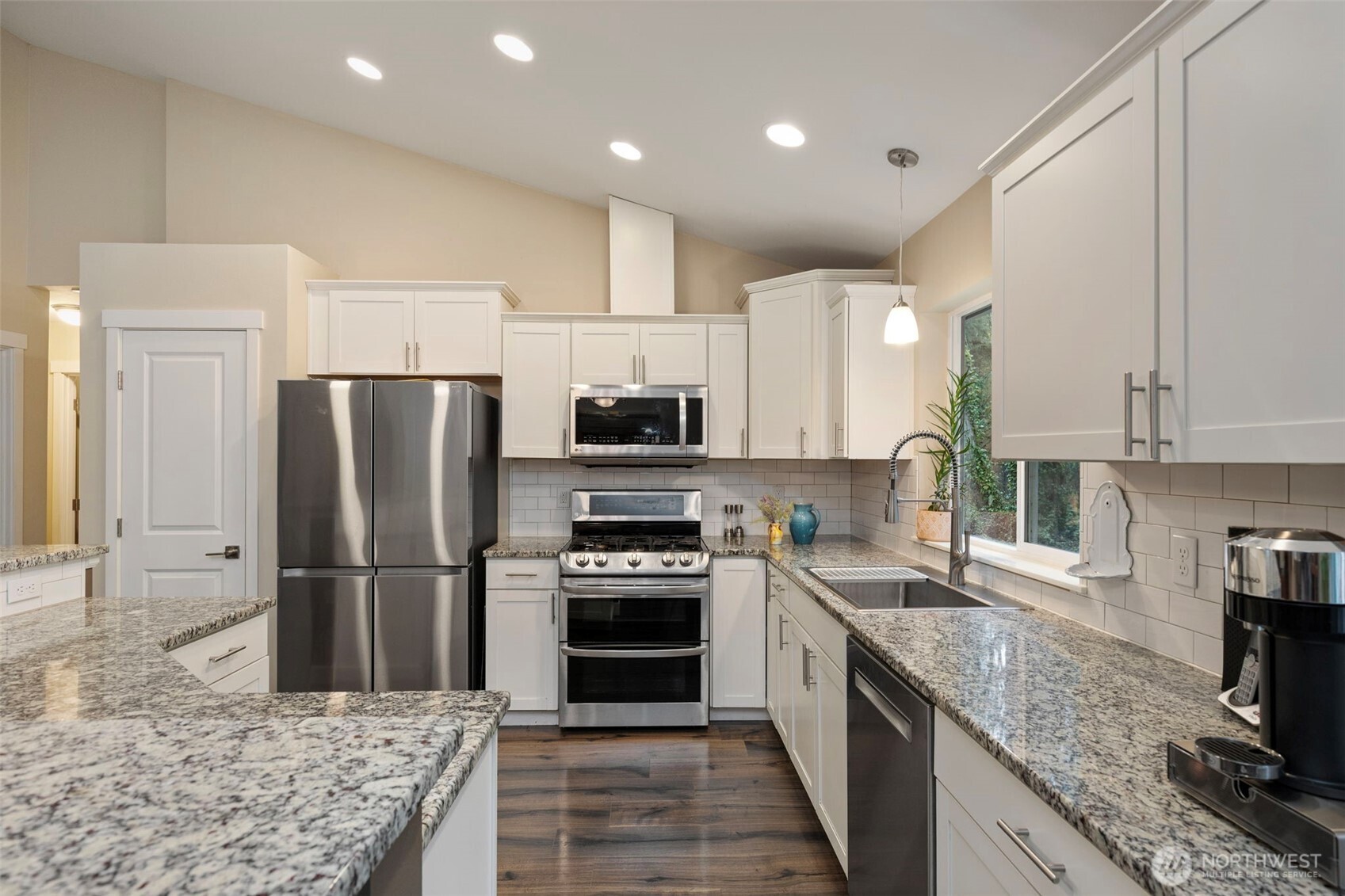 10278 NE Shore Drive Indianola WA 98342