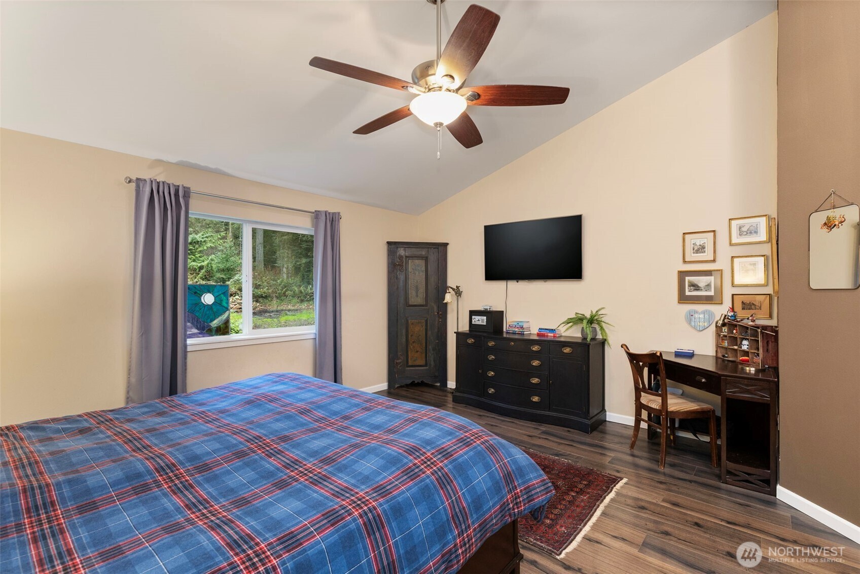 10278 NE Shore Drive Indianola WA 98342
