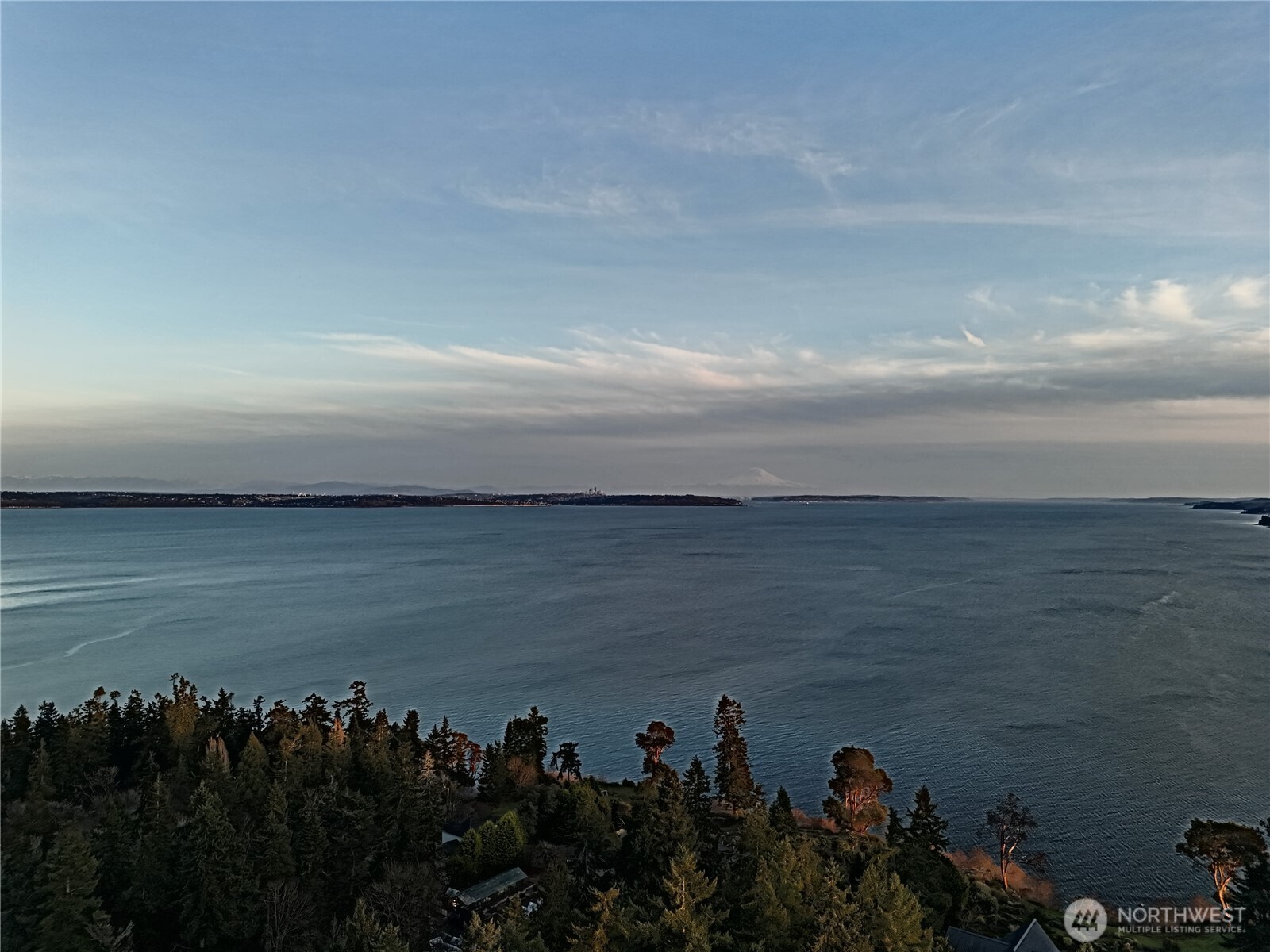 10278 NE Shore Drive Indianola WA 98342