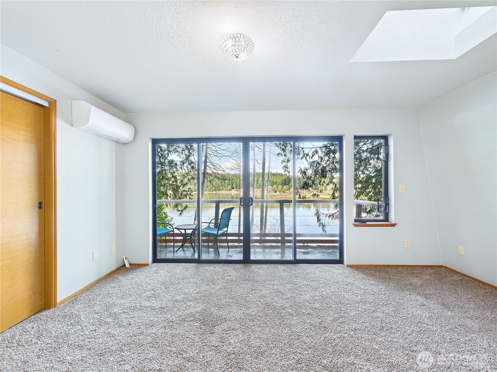 1341 E Beaver Avenue Shelton WA 98584