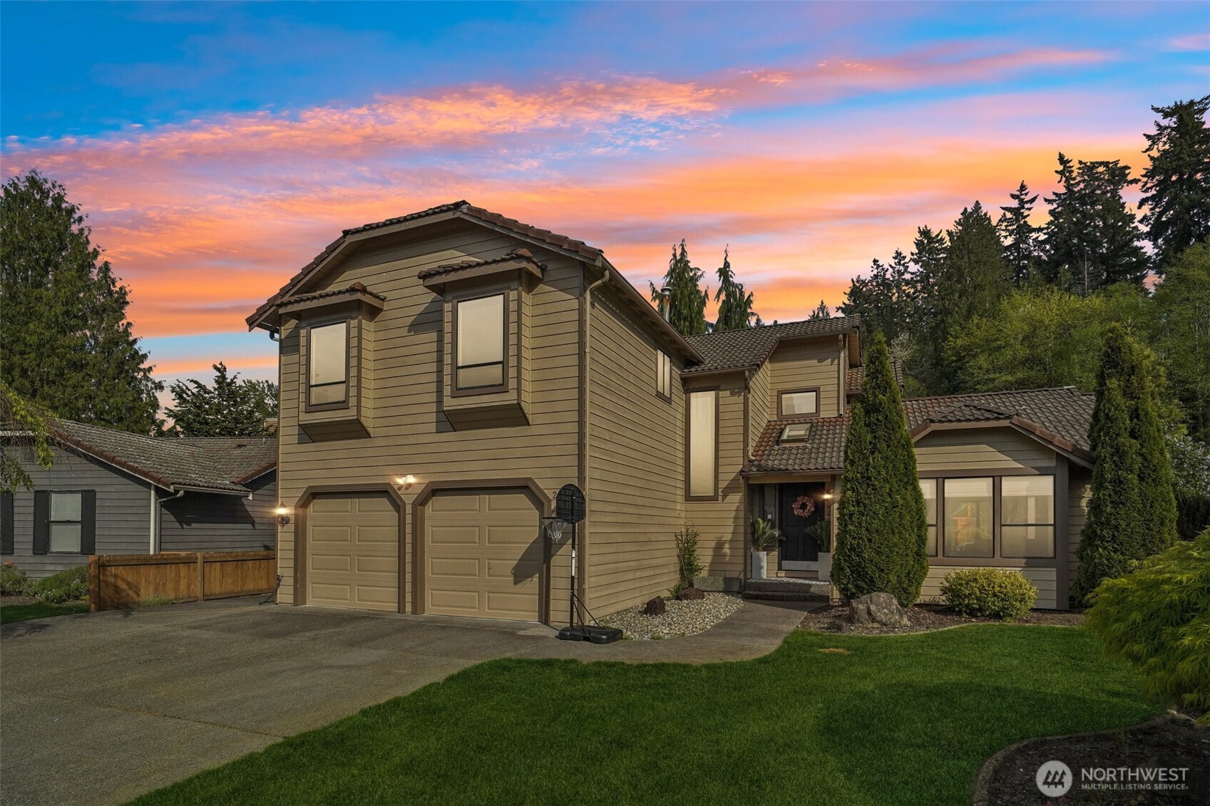 25114 Lake Wilderness Country Club Drive SE Maple Valley WA 98038