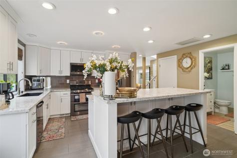 25114 Lake Wilderness Country Club Drive SE Maple Valley WA 98038