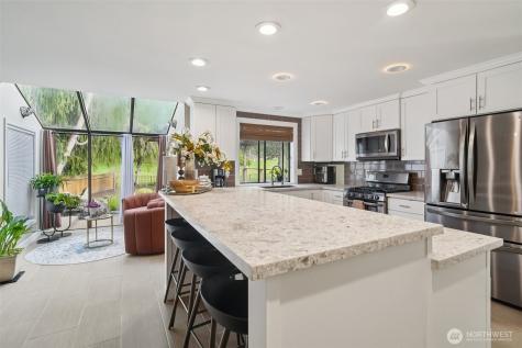 25114 Lake Wilderness Country Club Drive SE Maple Valley WA 98038