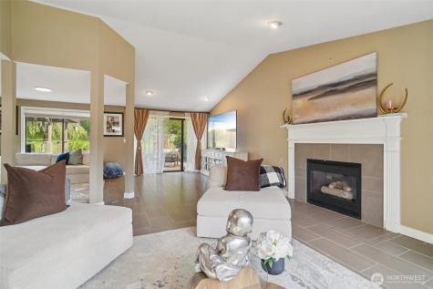 25114 Lake Wilderness Country Club Drive SE Maple Valley WA 98038