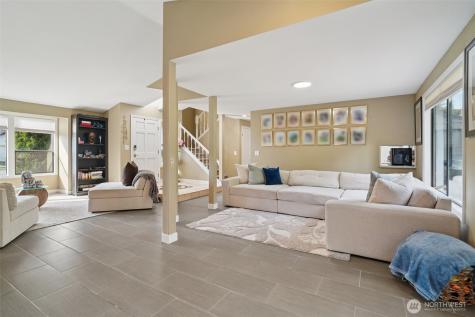 25114 Lake Wilderness Country Club Drive SE Maple Valley WA 98038