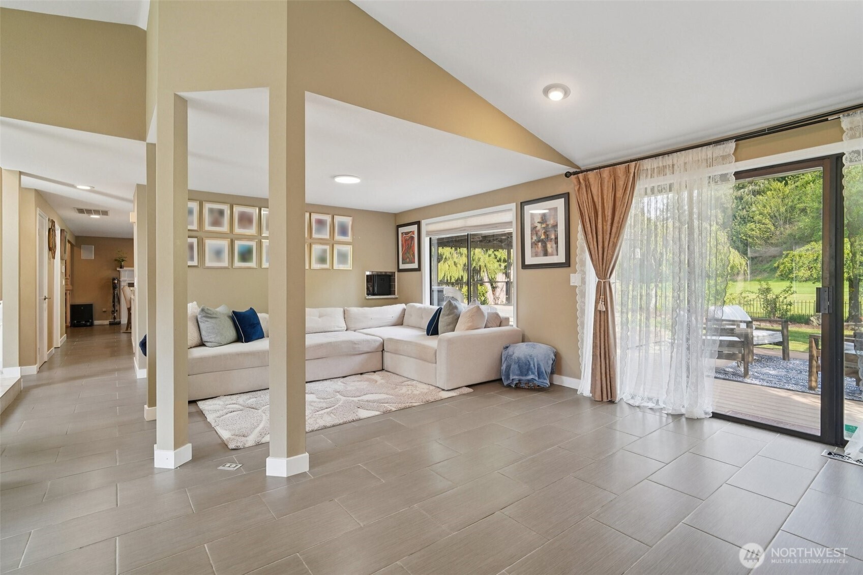 25114 Lake Wilderness Country Club Drive SE Maple Valley WA 98038