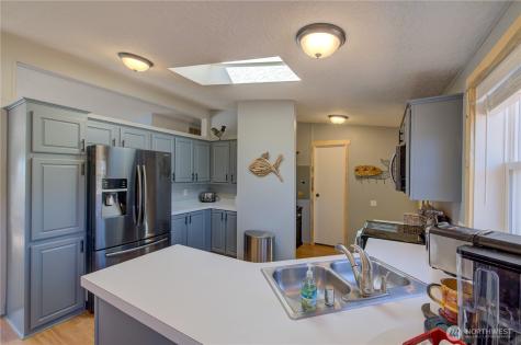 28009 I Lane Ocean Park WA 98640