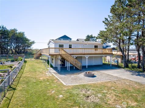 28009 I Lane Ocean Park WA 98640