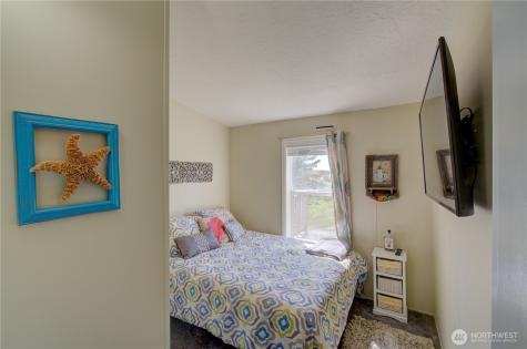 28009 I Lane Ocean Park WA 98640