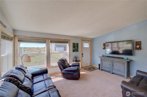 28009 I Lane Ocean Park WA 98640