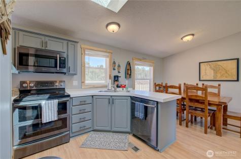 28009 I Lane Ocean Park WA 98640