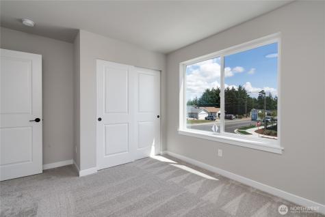 2401 SW Ridgeway Drive Oak Harbor WA 98277