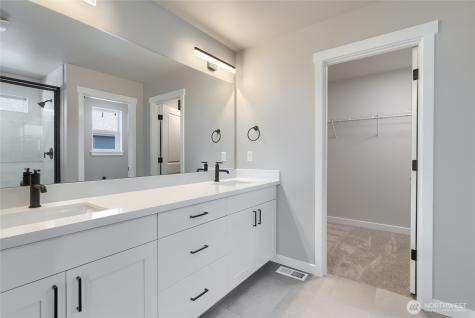 2401 SW Ridgeway Drive Oak Harbor WA 98277