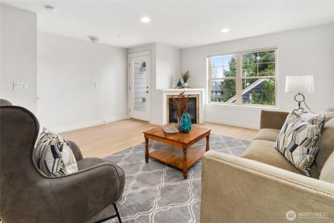 41 W Etruria Street Seattle WA 98119