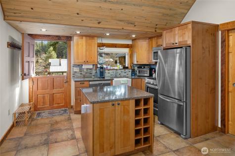 132 4th Street Roslyn WA 98941