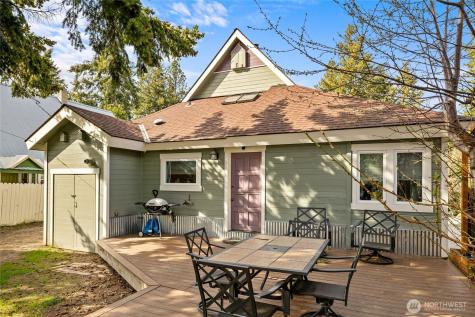 132 4th Street Roslyn WA 98941
