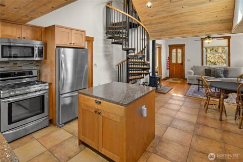 132 4th Street Roslyn WA 98941